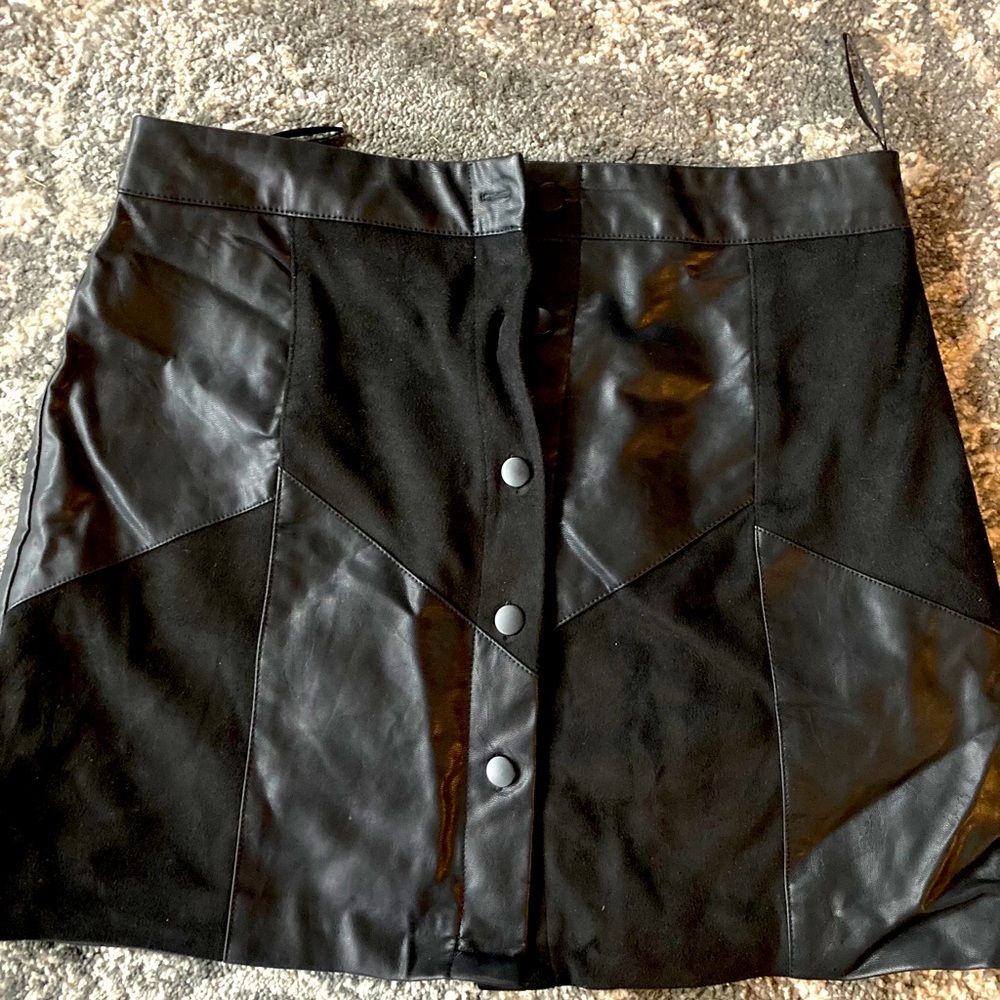 Black skirt